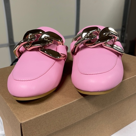 Shoes - Steve Madden Loafers